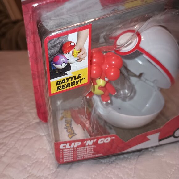 NEW Pokemon Clip N Go Magby and Premier Ball - Picture 5 of 6